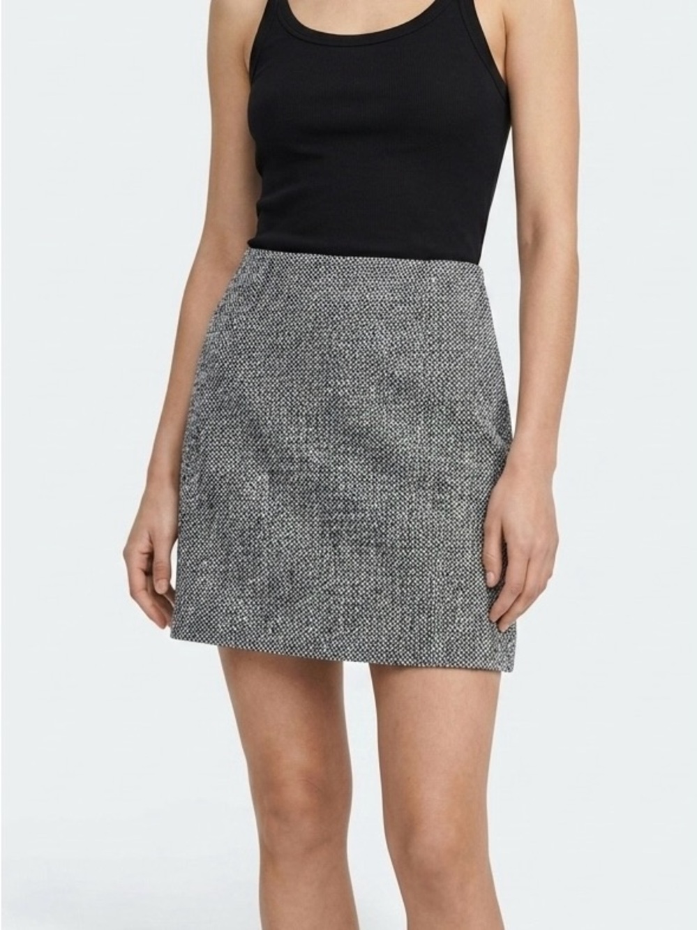 H&M Black White Textured Tweed Mini Skirt NWT Size 6 Quiet Luxury Modern Prep